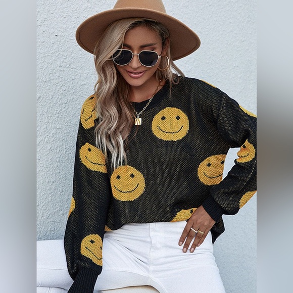 Smiley Face Sweater 10010088720 - Picture 2 of 5